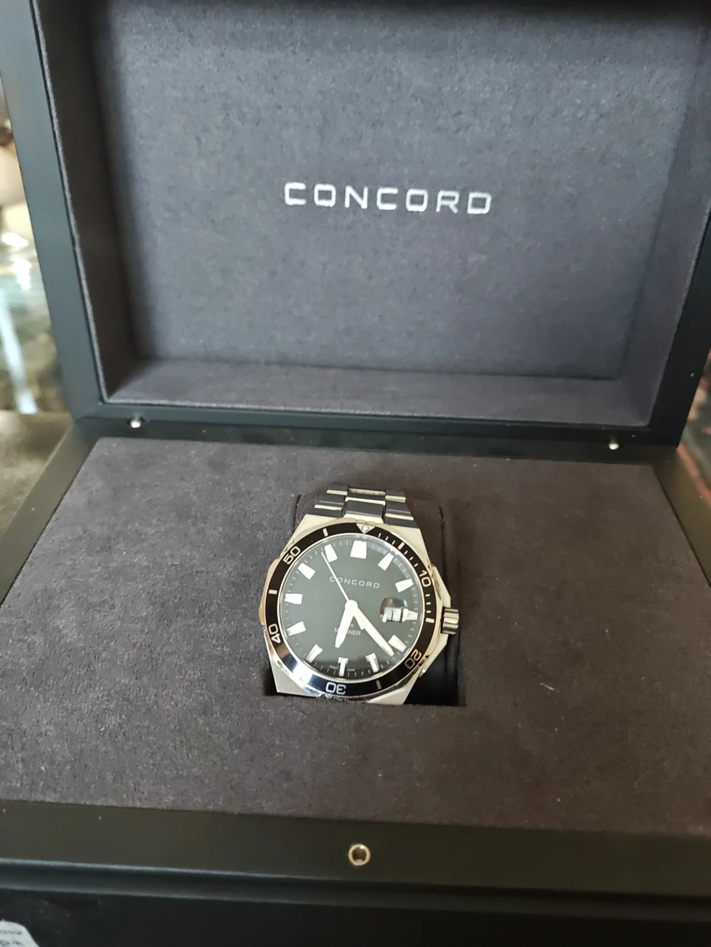 Men's Black Dial Stainless Steel Dive Watch